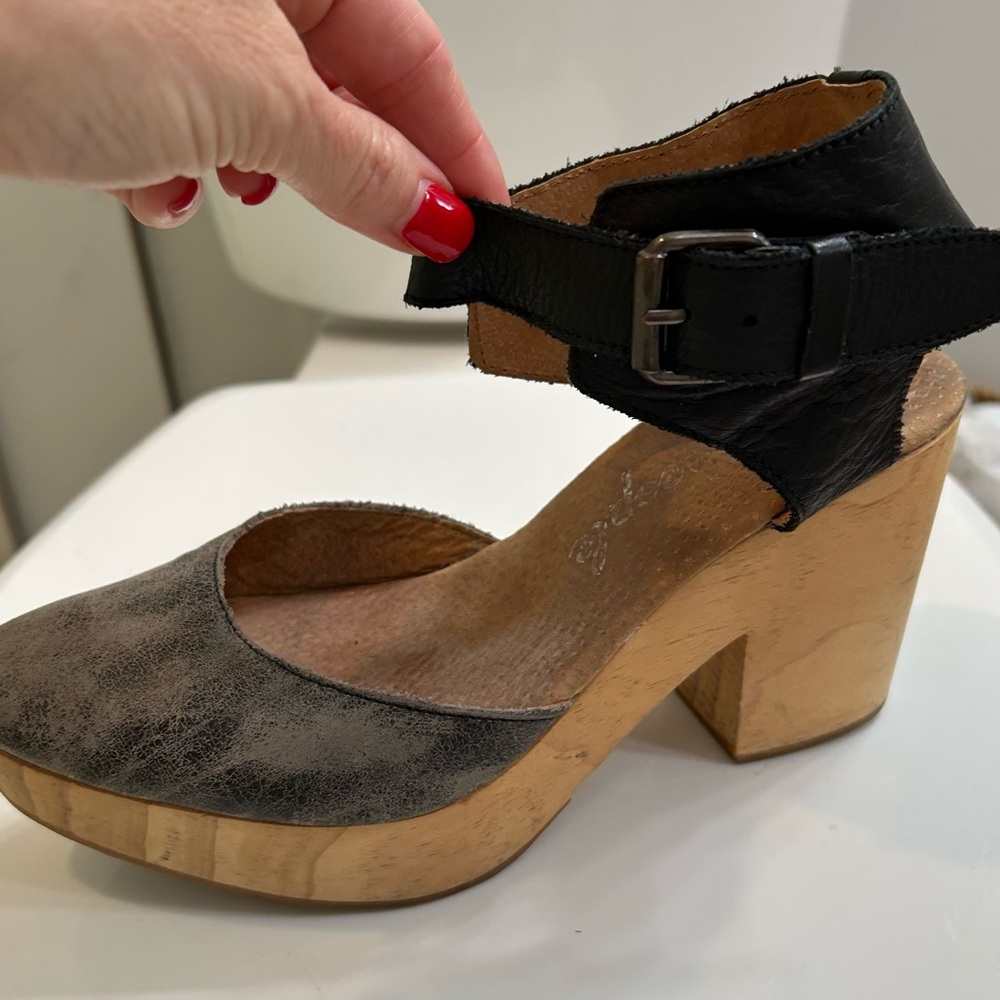 Free People Black and Gray Women's Heels